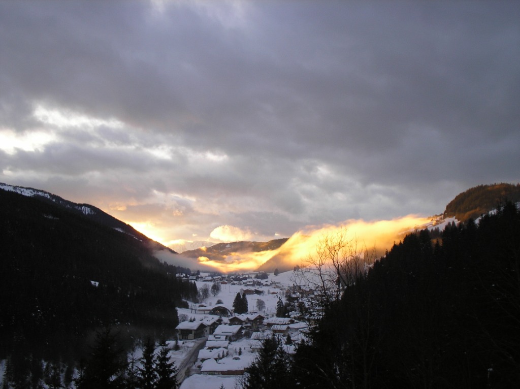 Leereszkedett a mennyország