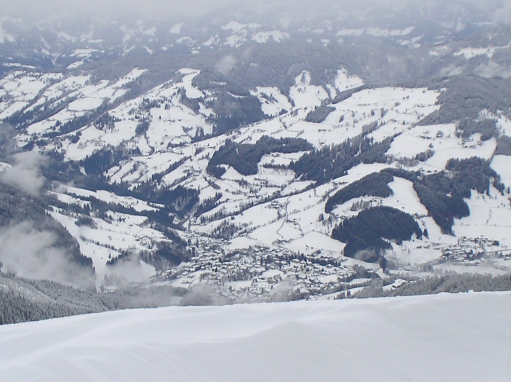 Flachau majdnem 2000m-ről nézve