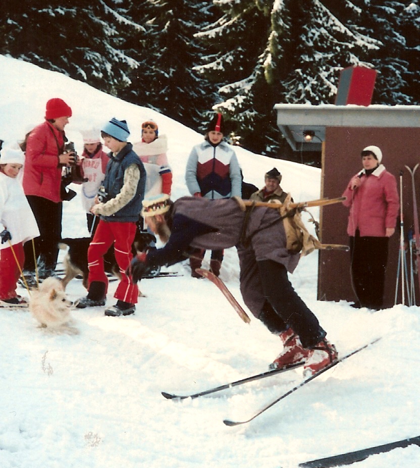 'Rumcájsz' -  mi csak így hívtuk - kezdőink oktatója is temeti a 87-es telet (profi hegyimentő és akkor egy tündéri 3 éves kisfiú apukája, akit a hátán hordva is villogott a hegyoldalban)