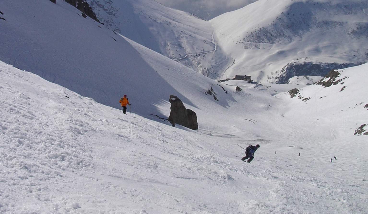 Fekete pálya jégé fagyott hó 2003