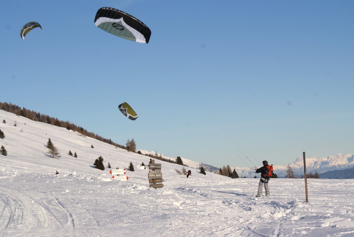 Snowkite