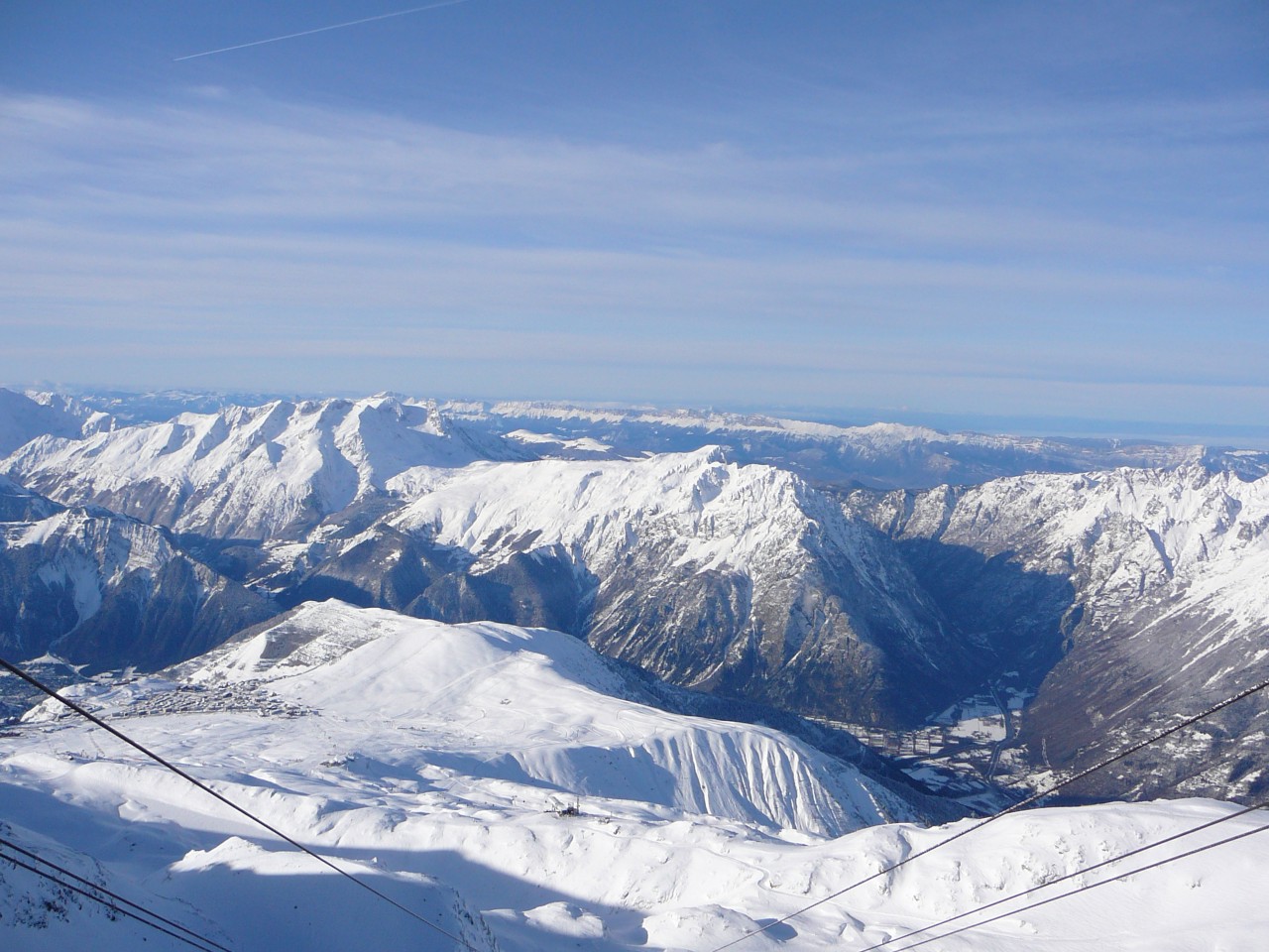 KILÁTÁS A PIC BLANC FELVONÓ KABINJÁBÓL
