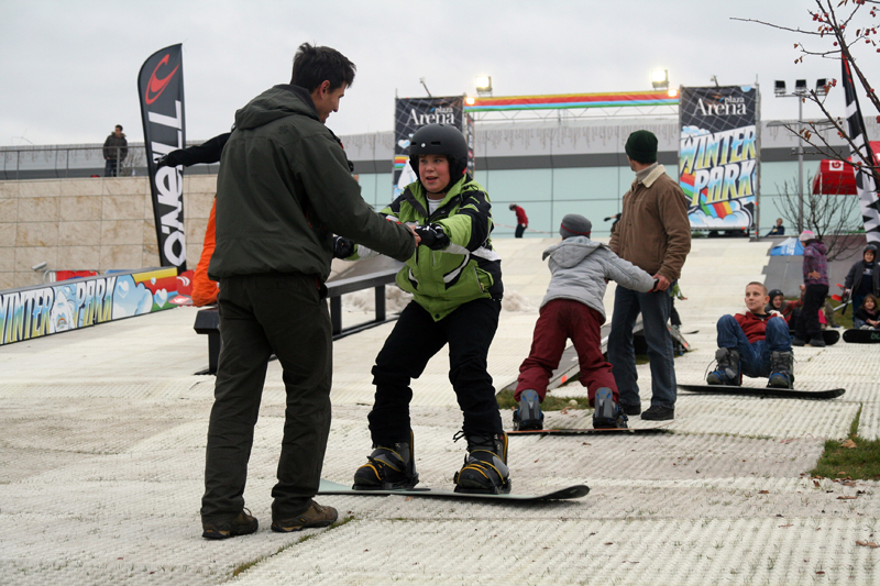 Burton_slide_jam_arena09.jpg