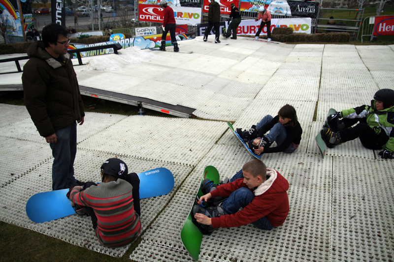 Burton_slide_jam_arena10.jpg