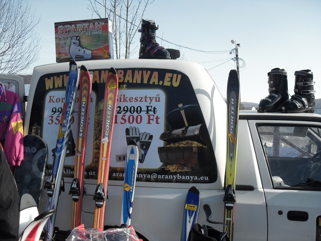 Sporten sílécek - síléc árak egységesen: 17.500 Ft :-)