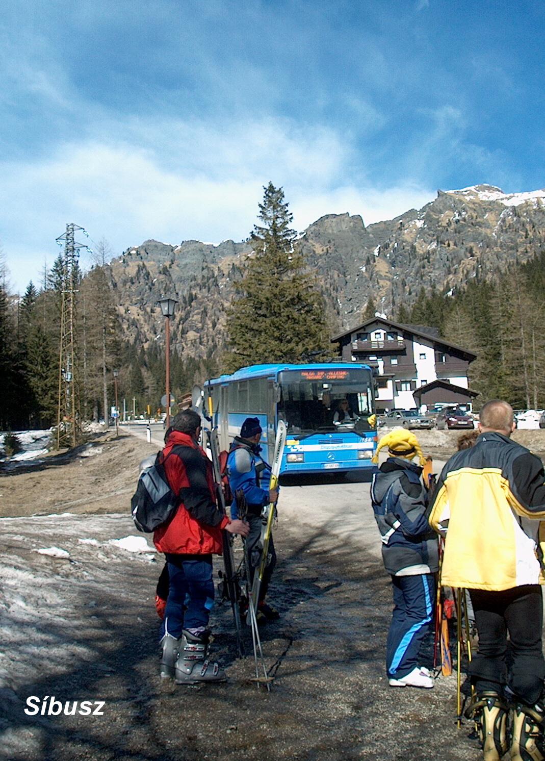 Síbusszal  Malga Ciapela-ból - Alleghe-be