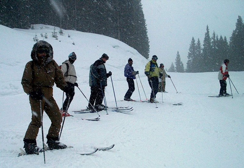 Hazafelé friss havazásban egy darabig