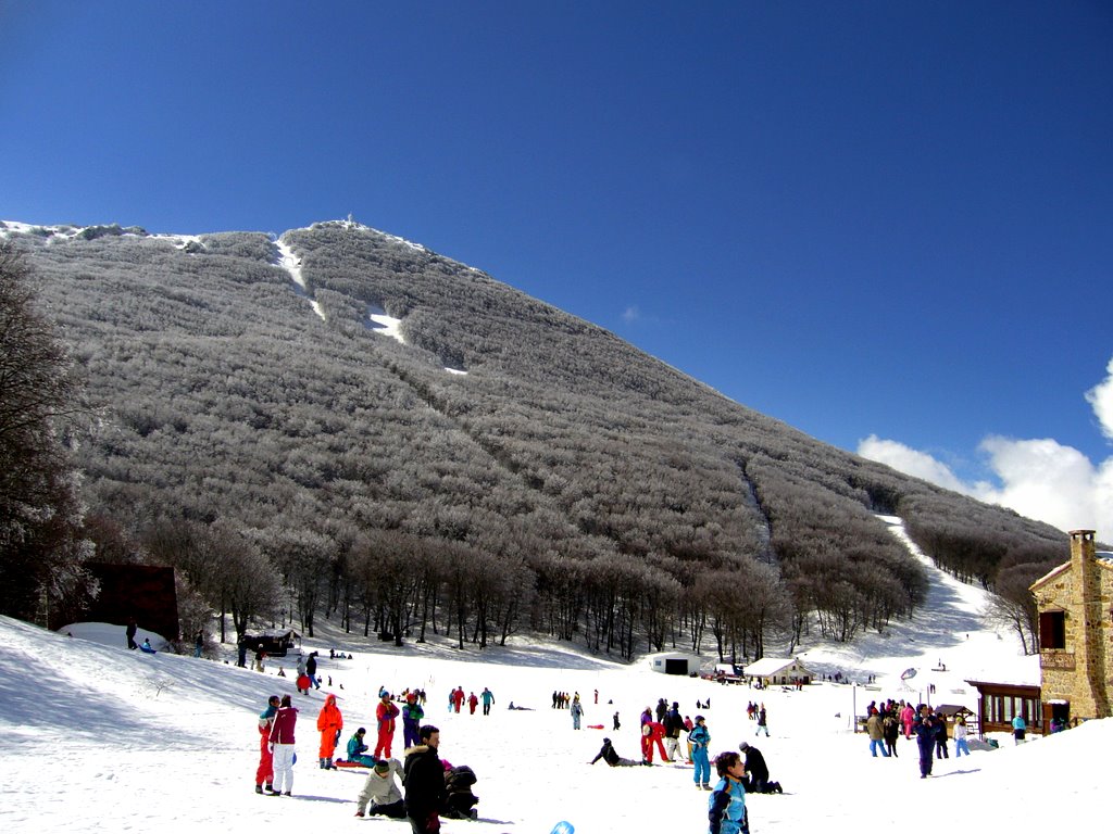 A palermóiak házi hegye, Piano Battaglia