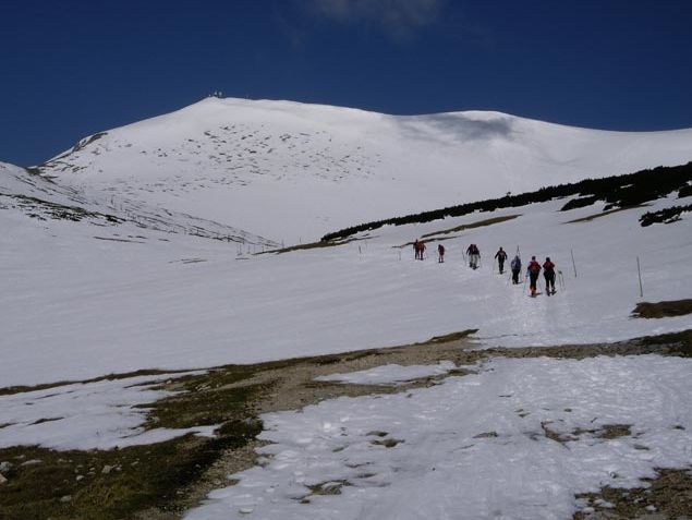 Irány a Fischerhütte, szemben a Hackermulde lejtői