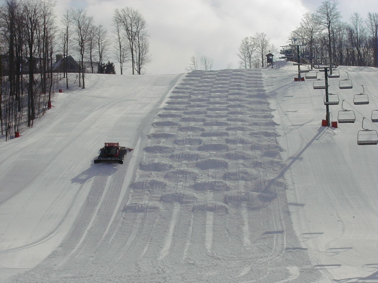 Így készül egy buckapálya