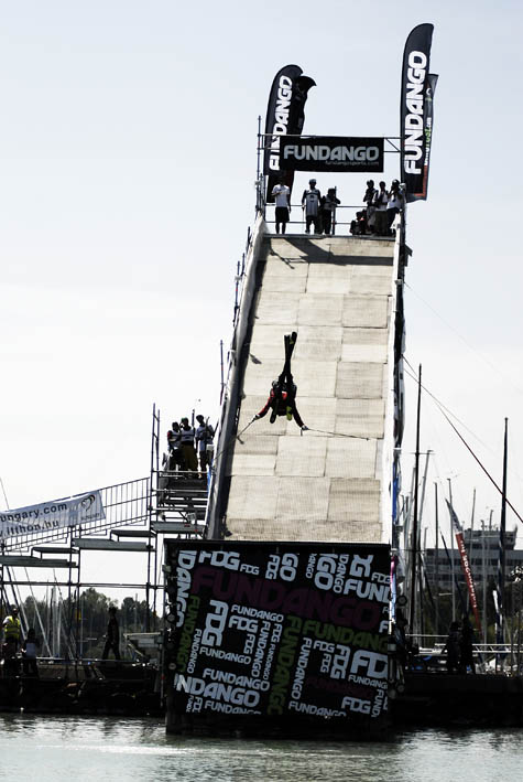 fundango-water-jump-200902.jpg
