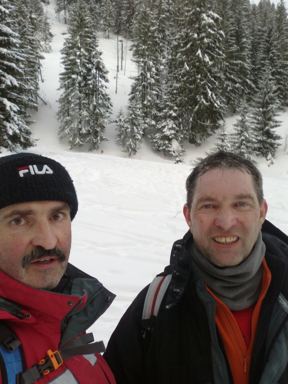 Kobak és TZoli. Megcsináltuk. Oda-vissza 9,8 km, 2x900m szint, 5,5 óra.