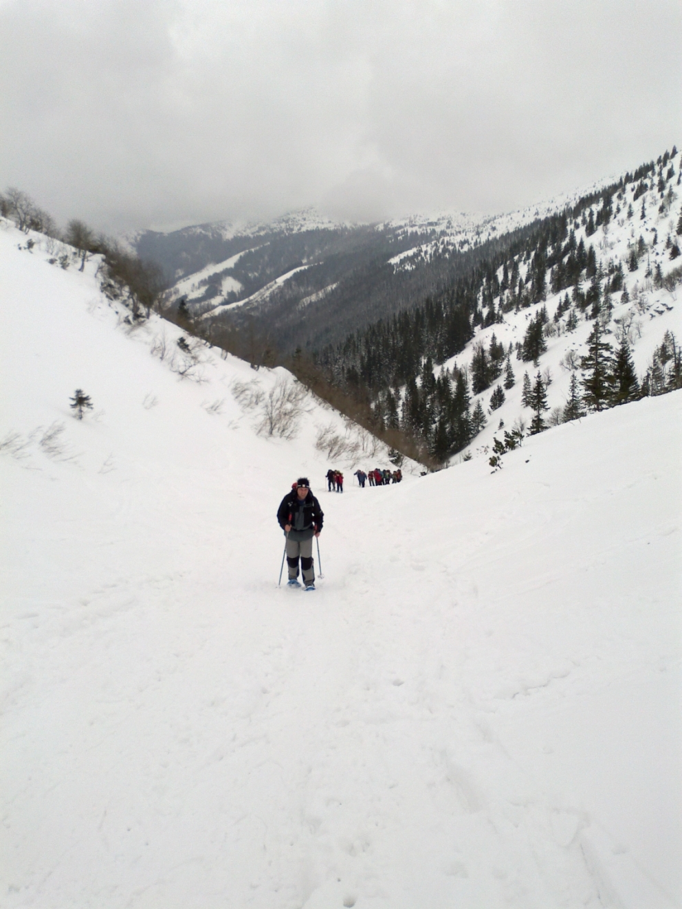 Útban a gerincre már egyre meredekebb.