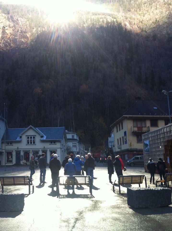 Az első tükrözött napsütés (Kép: Visit Rjukan)