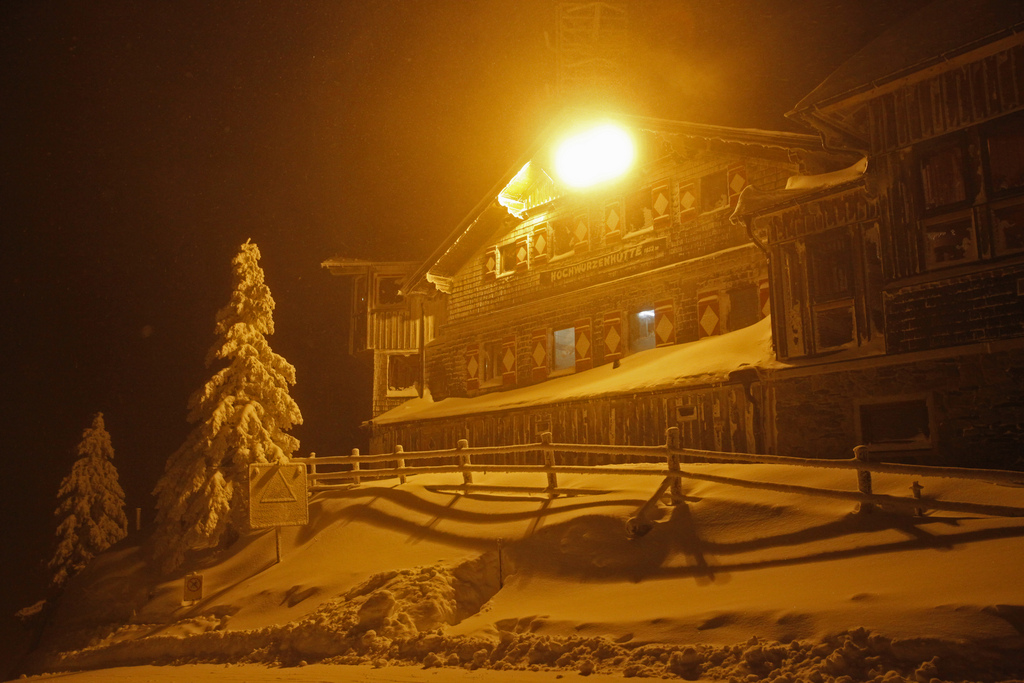 A Hochwurzenhütte - innen indul a szánkópálya