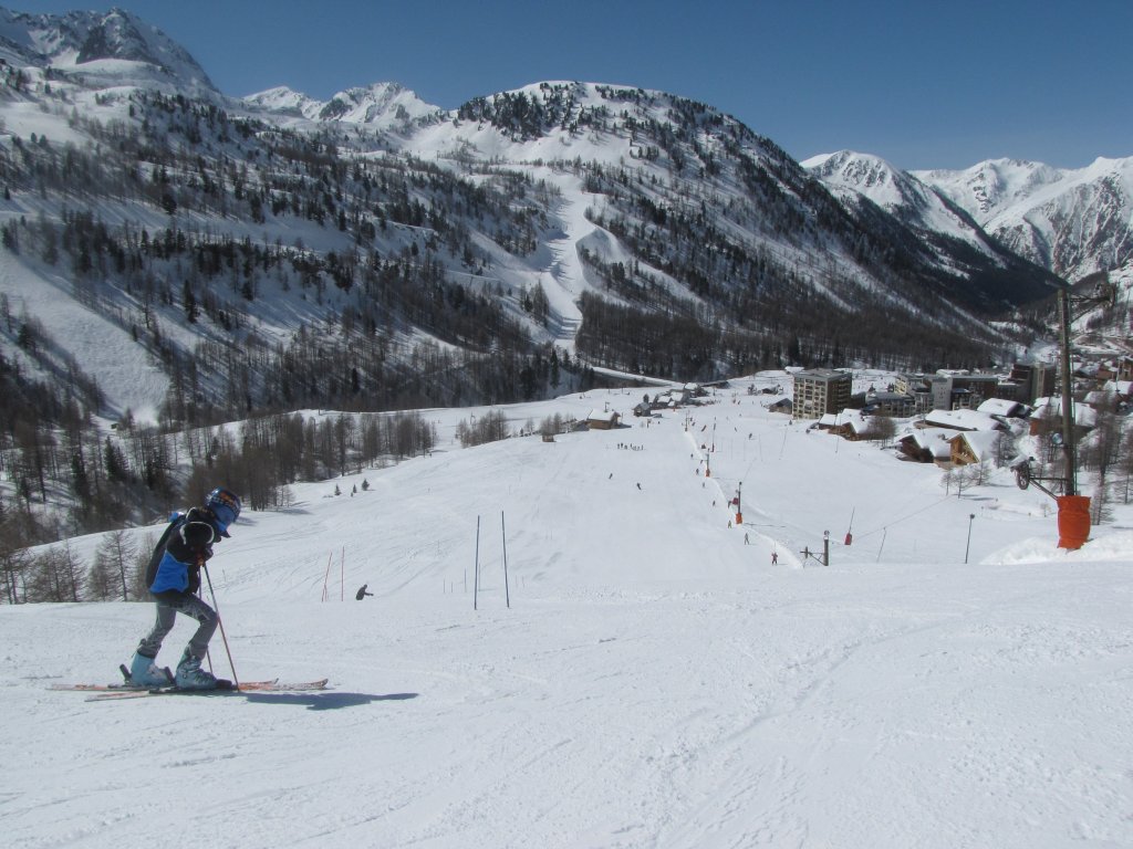 A központba visszavezető kék pályák egyike