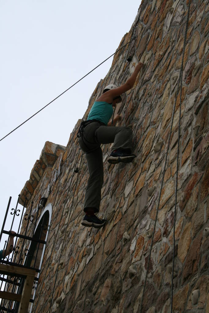 Mászófal az Oxygen Adrenalin Parkban