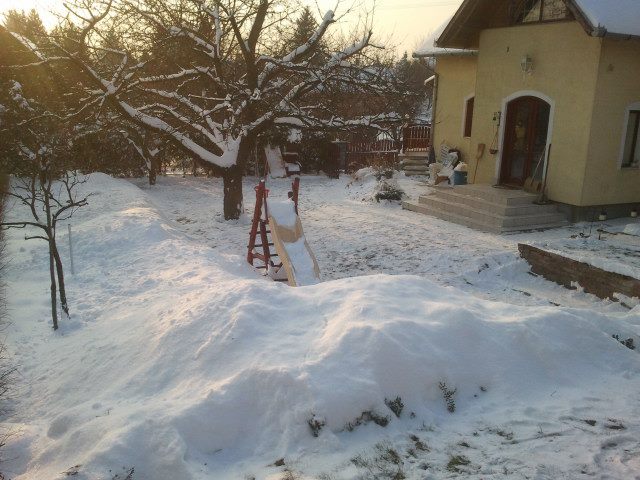 3 óra hólapátolás után így álltam.2012.02.05.