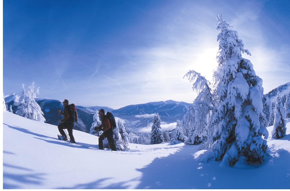 Hótalpas túrázók