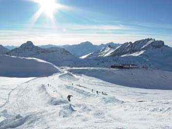 Snowpark a Mölltal gleccseren - Karintia legmagasabban fekvő síterületén