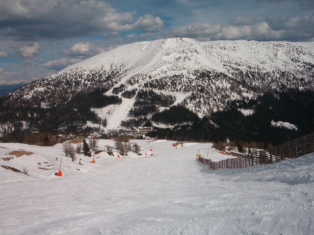 Tschaneckabfahrt szemben az Aineckkel, délután már szépen süti a Nap