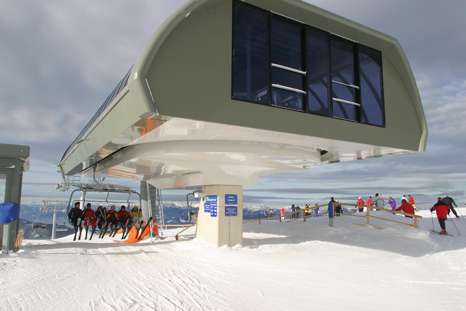 Felső fogadóállomás.