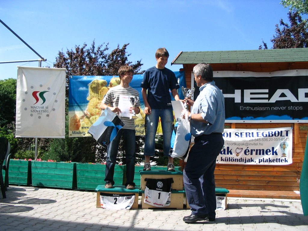Versenyző serdülő II. fiú kategóriában: 1. Bujtás Csaba (Freestyle), 2. Farkas Norbert (Freestyle)
