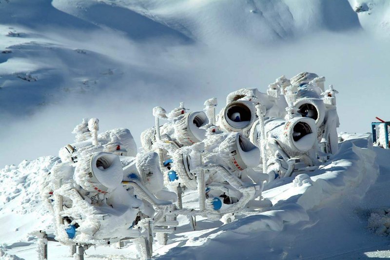 Hóágyúk a Mölltal gleccseren