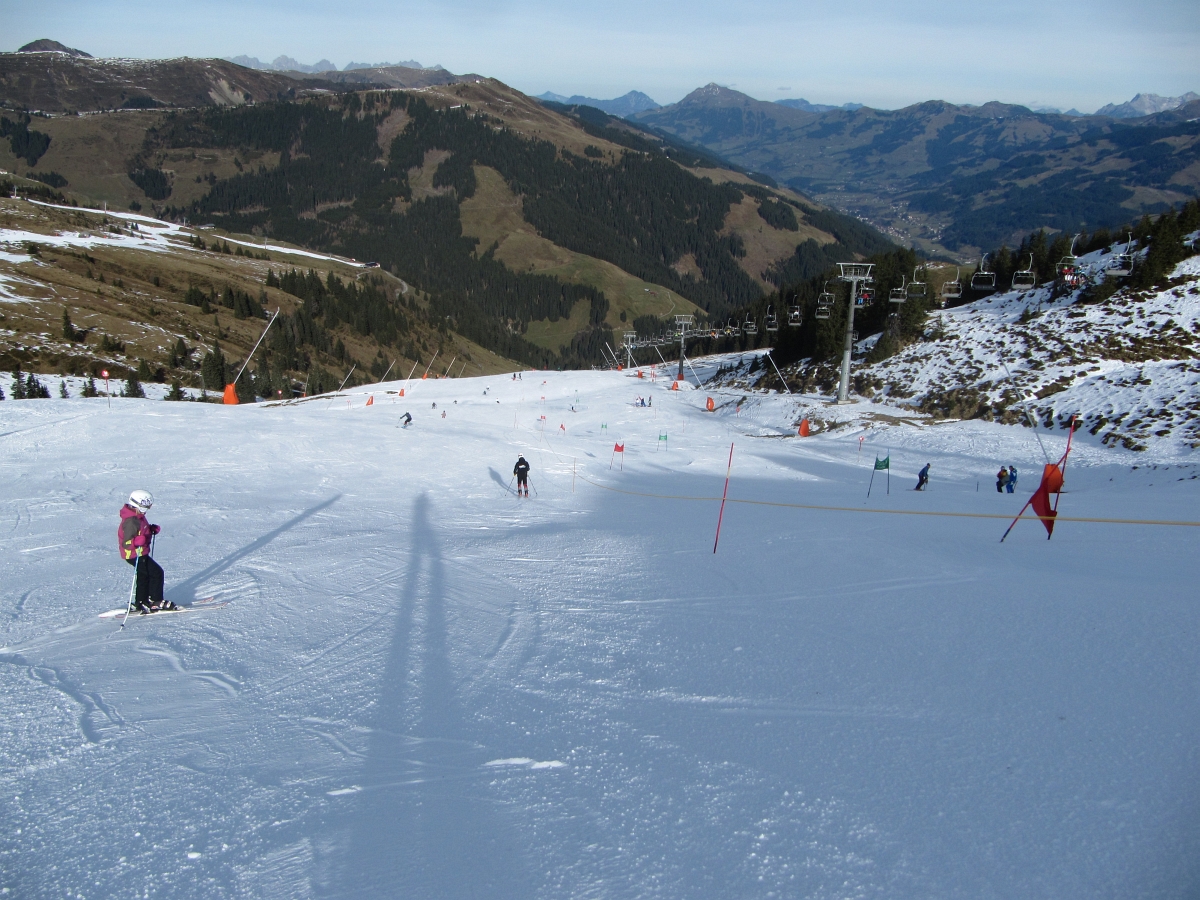 Kitzbühel: a Resterhöhén már síelhetünk, a pályák jók