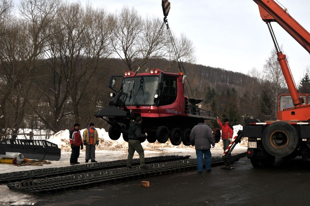 sipark-pistenbully300-08.jpg