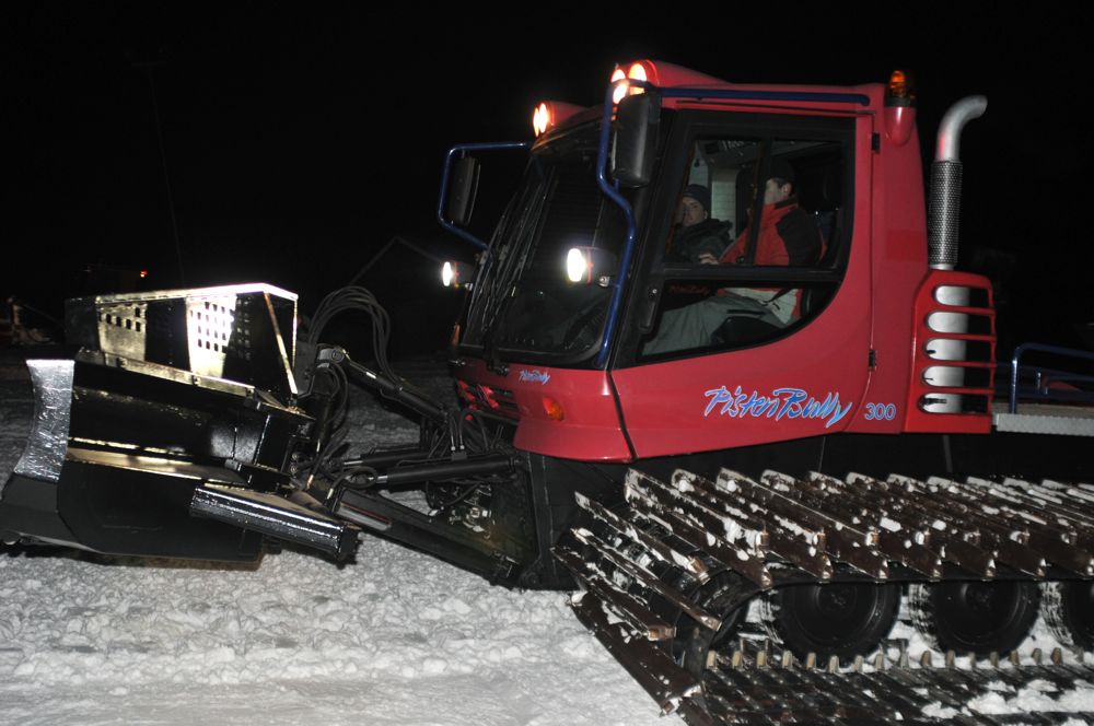 sipark-pistenbully300-11.jpg