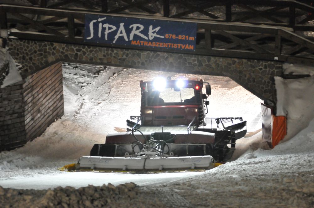 sipark-pistenbully300-21.jpg