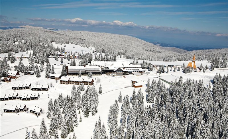 800-Rogla-hotel-and-bgw.jpg