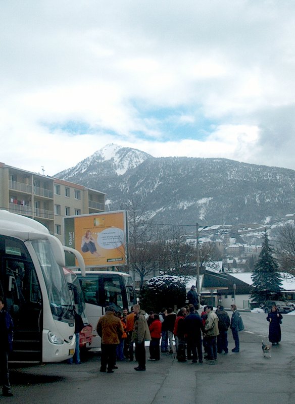 Utazás busszal, odafelé Torino-Briancon-S.Poncon-tó-Barcelonnette útvonalon