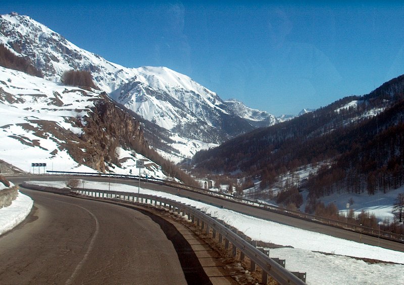 ...és a közeli Restelone-hágon keresztűl