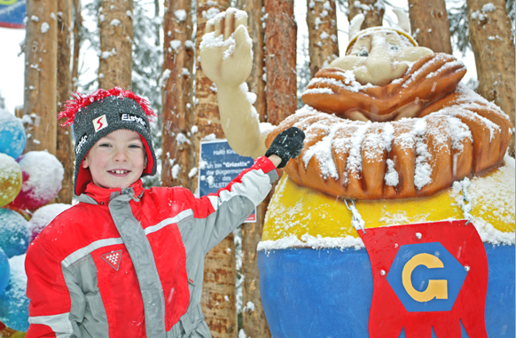 A gall falu: mókás játékok és dekorációk Galsterbergen