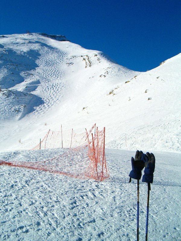 Citelle lift melletti fekete pálya