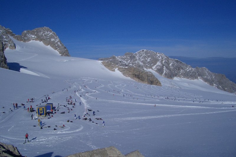 Sífutópályák a Dachstein gleccseren | Fotó: ramsau.com