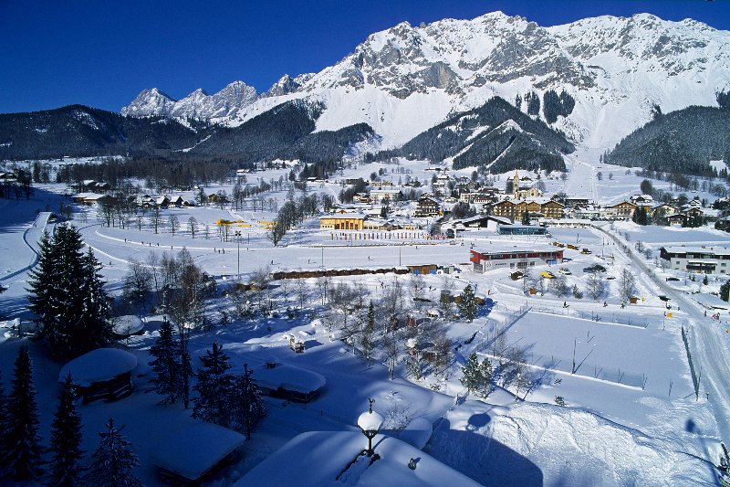 Sífutóstadion Ramsau központjában | Fotó: ramsau.com