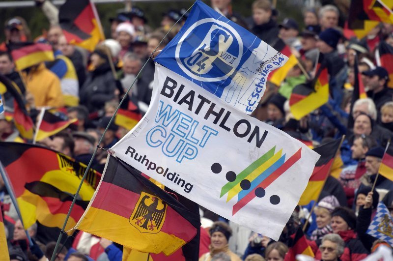 4-Biathlon-Fahnen.jpg