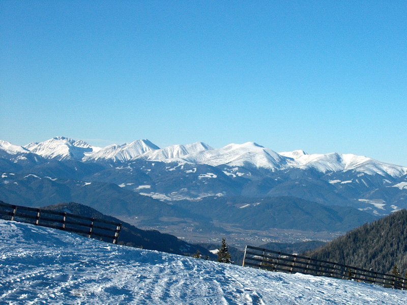 A hosszú kerűlő pálya kezdete a tetőn