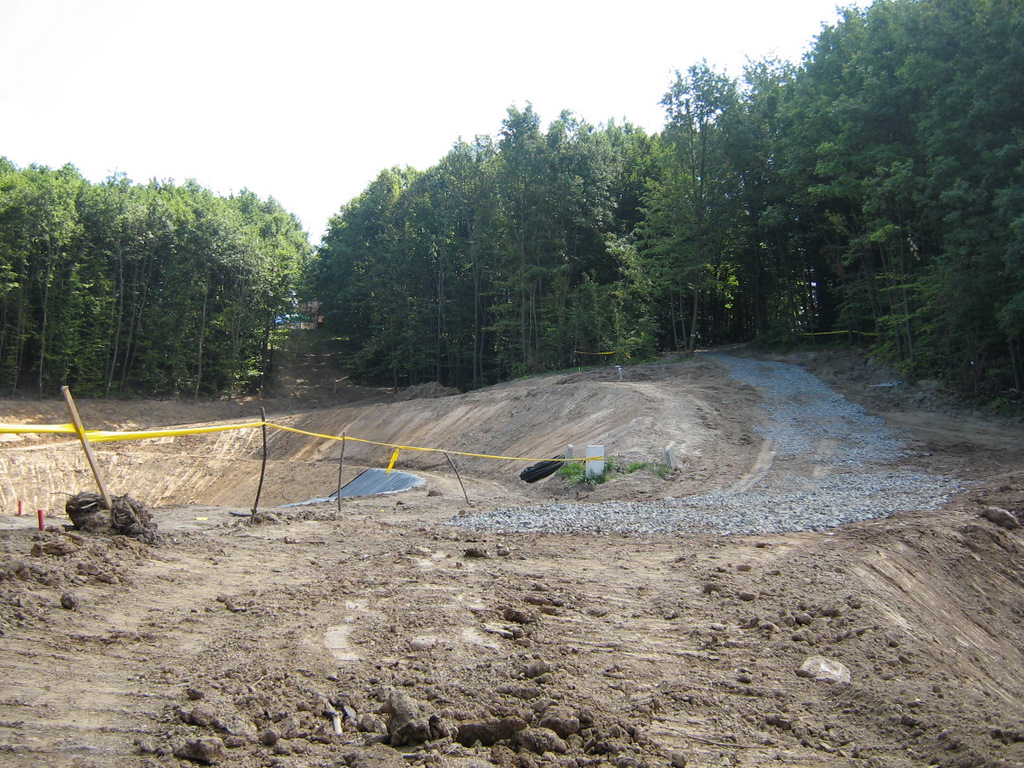 a régi gépház helyén állok