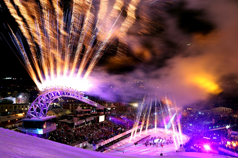 A hétfői megnyitó képei