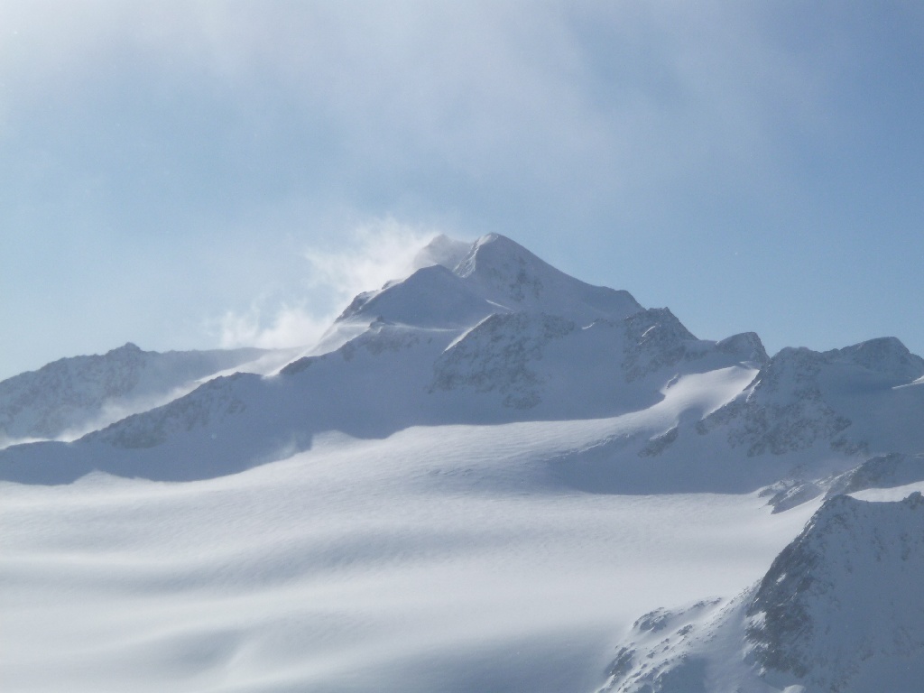 Wildspitze (3772 m) a Tiefenbach-gleccser kilátójából