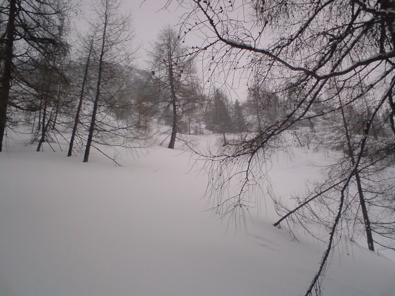 ... a tározó felett