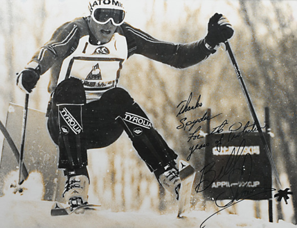 Az 1980-as években már a legtöbb nemzet sícsapatának Spyder ruházata volt