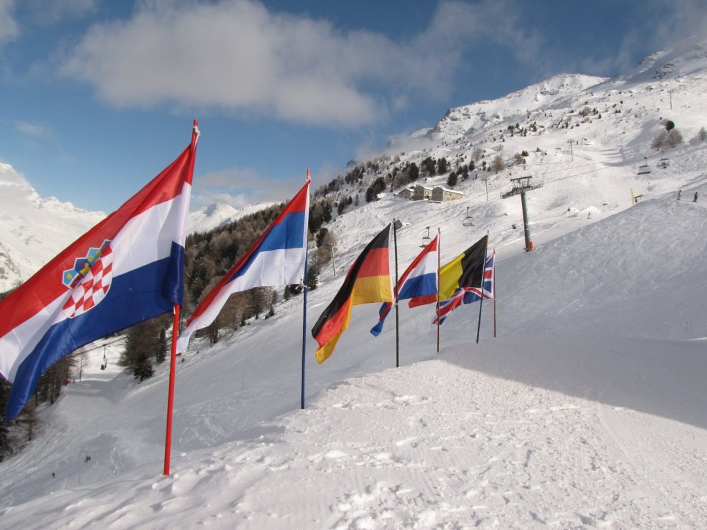 A La Ranova étterem előtt