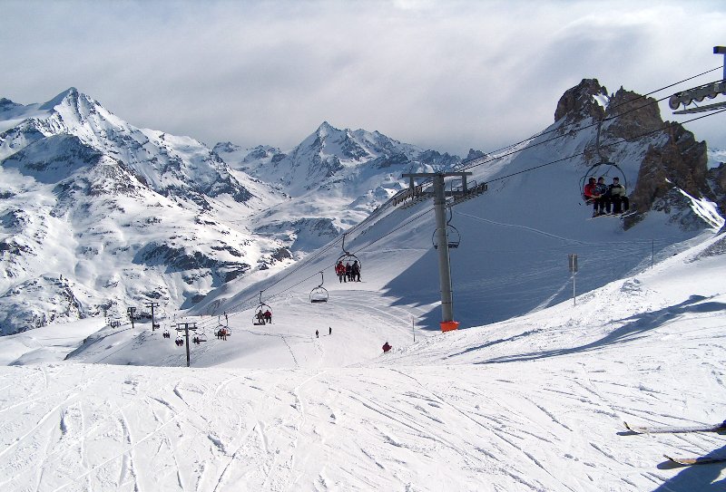 Aig.Perceé-re feljövő lift felső szakasza