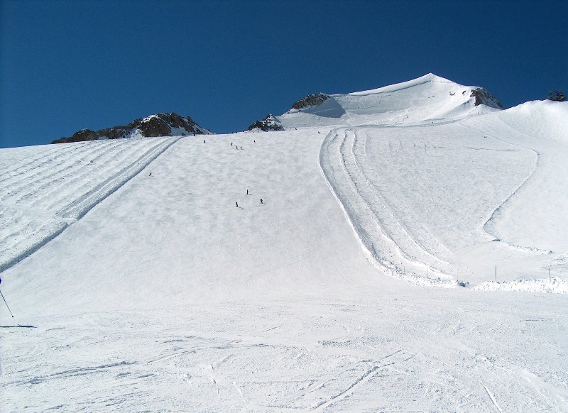 Motte piros pályájának alsó szakasza a kilátó terasztól