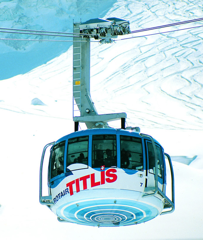 A James Bond filmből ismert Rotair nagykabinos felvonó érdekessége, hogy menet közben a kabin szép lassan körbeforog.